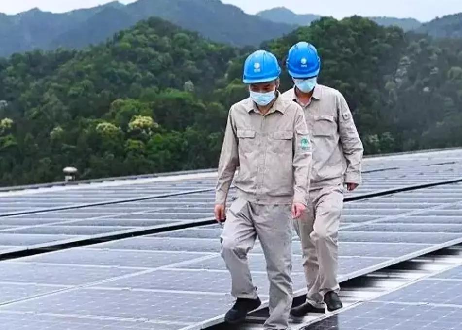 Cáp năng lượng mặt trời Nam Bình